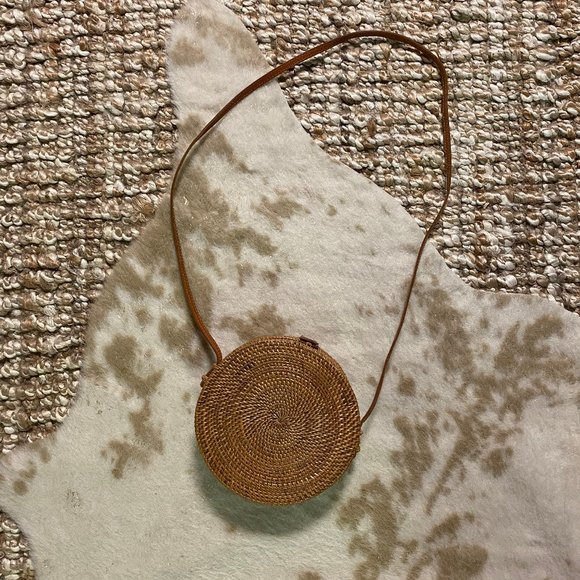 Handbags - Boho Round Woven Crossbody